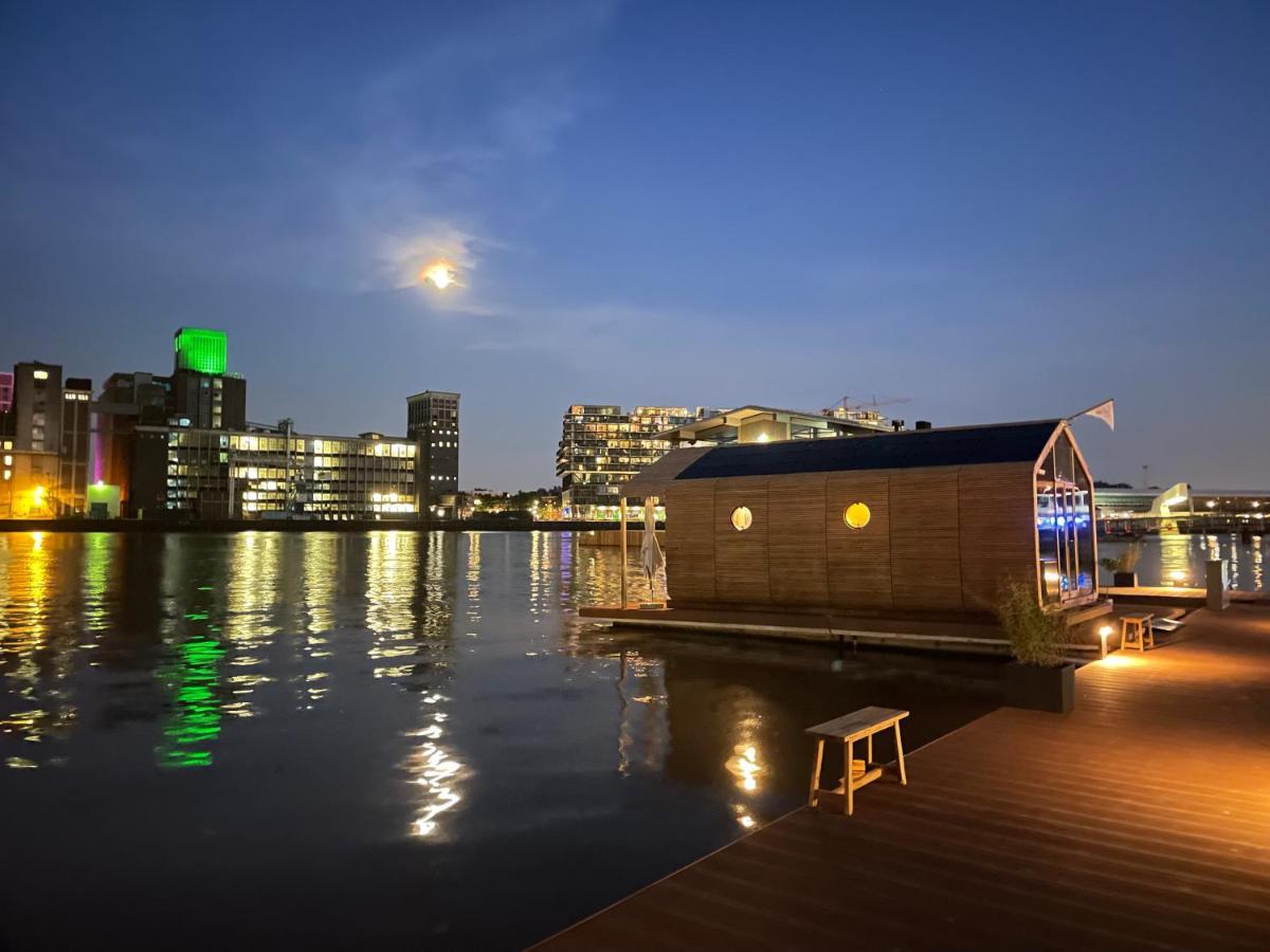 Holiday home Wikkelboats At Floating Rijnhaven *